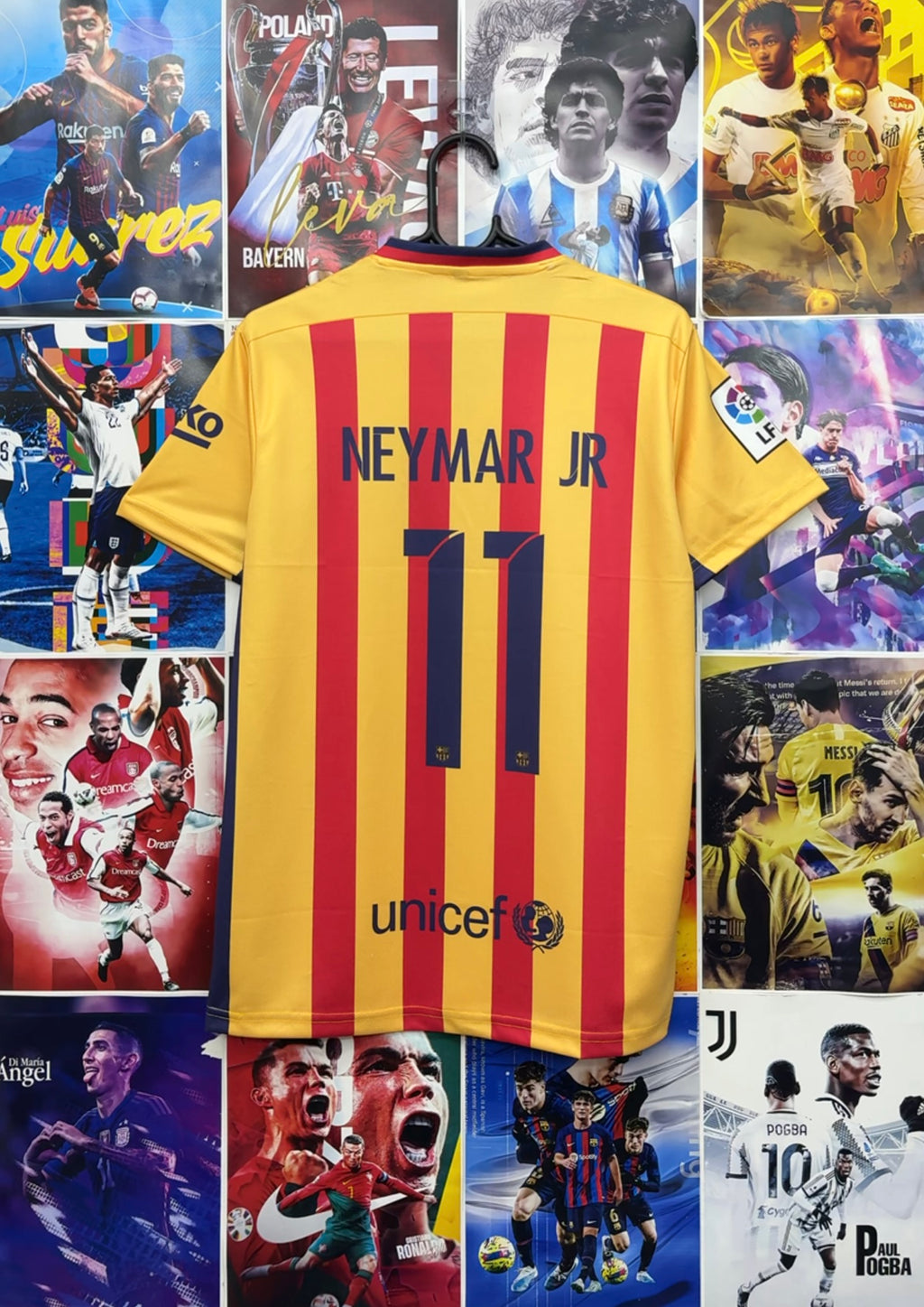 NEYMAR BARCA 15-16 AWAY KIT