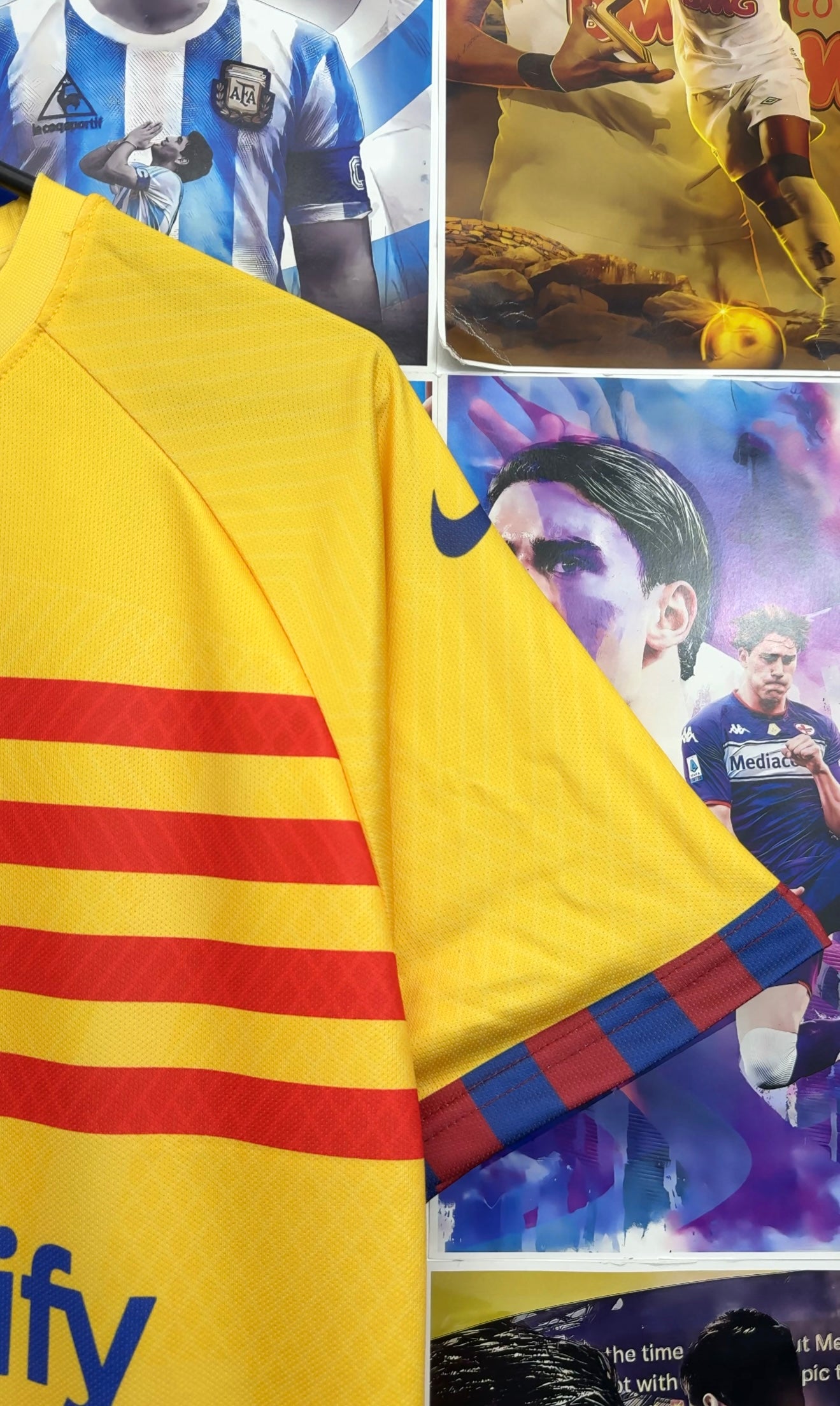 MESSI BARCA FOURTH KIT