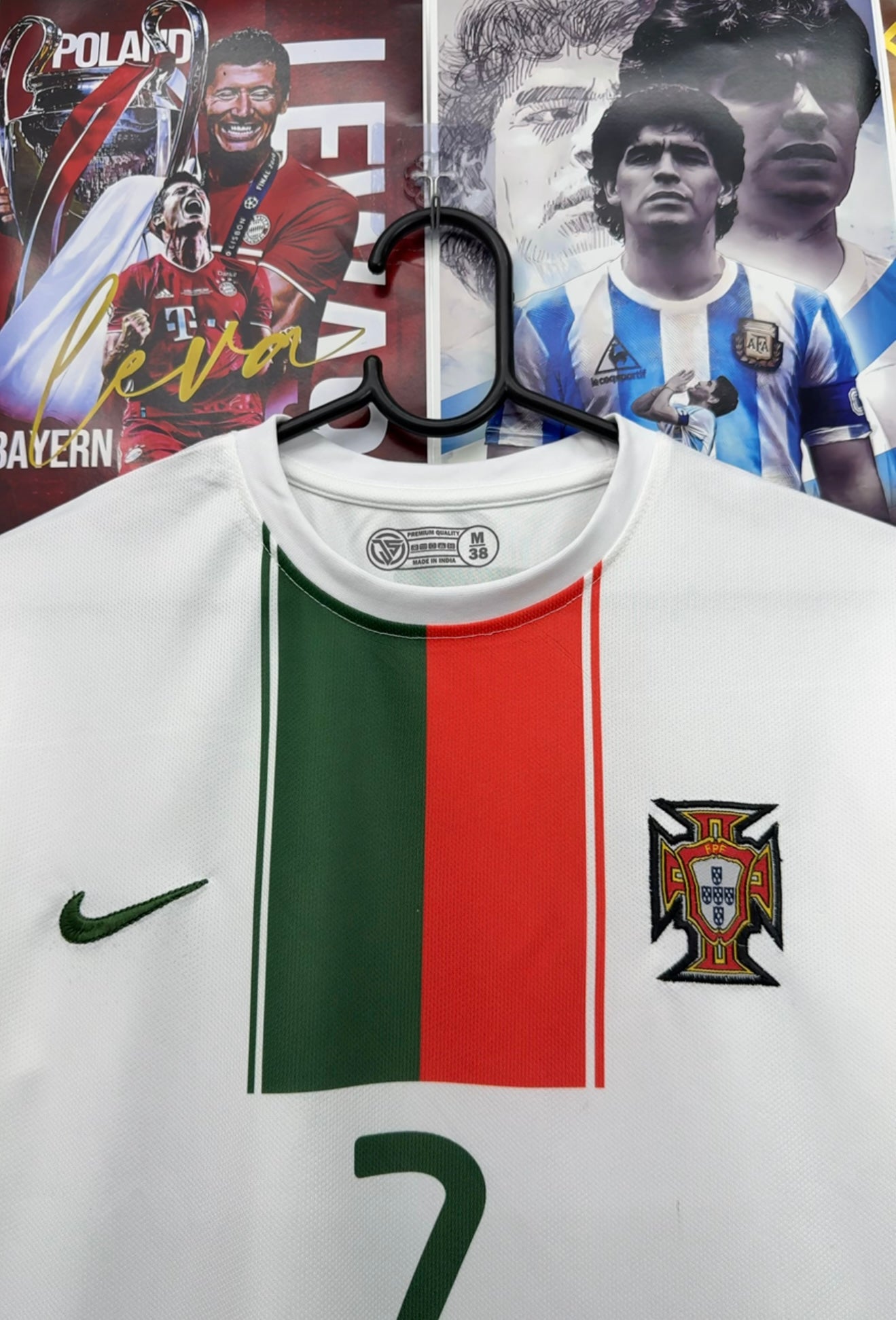 RONALDO PORTUGAL 2010 AWAY KIT