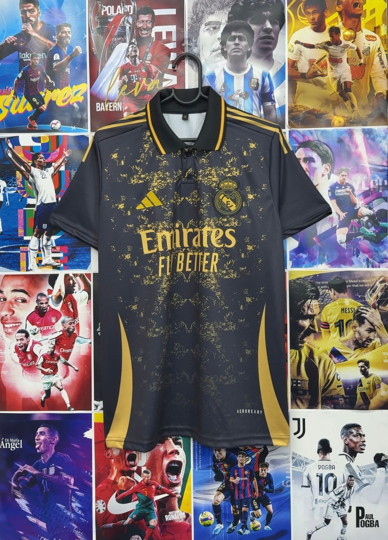 RONALDO REAL MADRID BLACK SPECIAL EDITION KIT