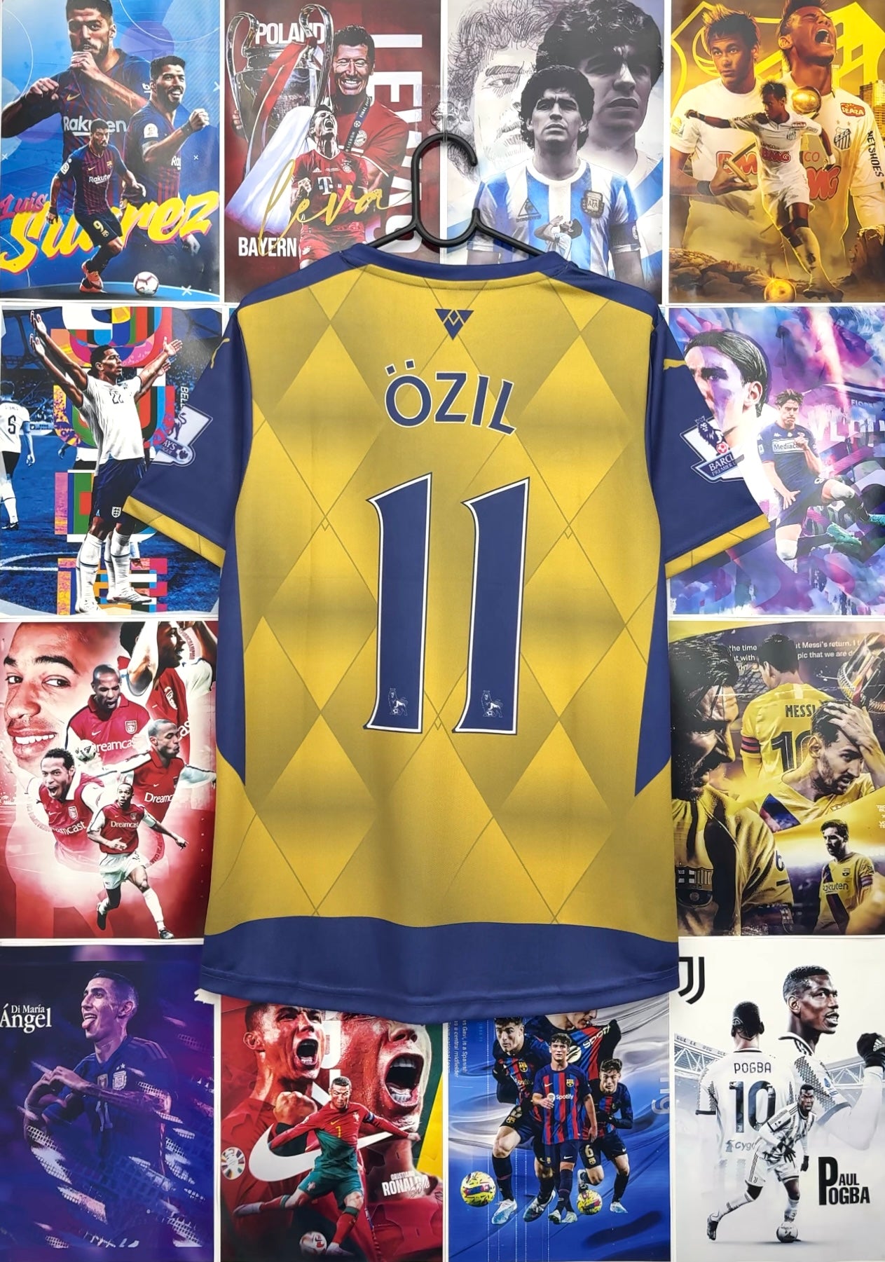 OZIL ARSENAL 15-16 AWAY KIT