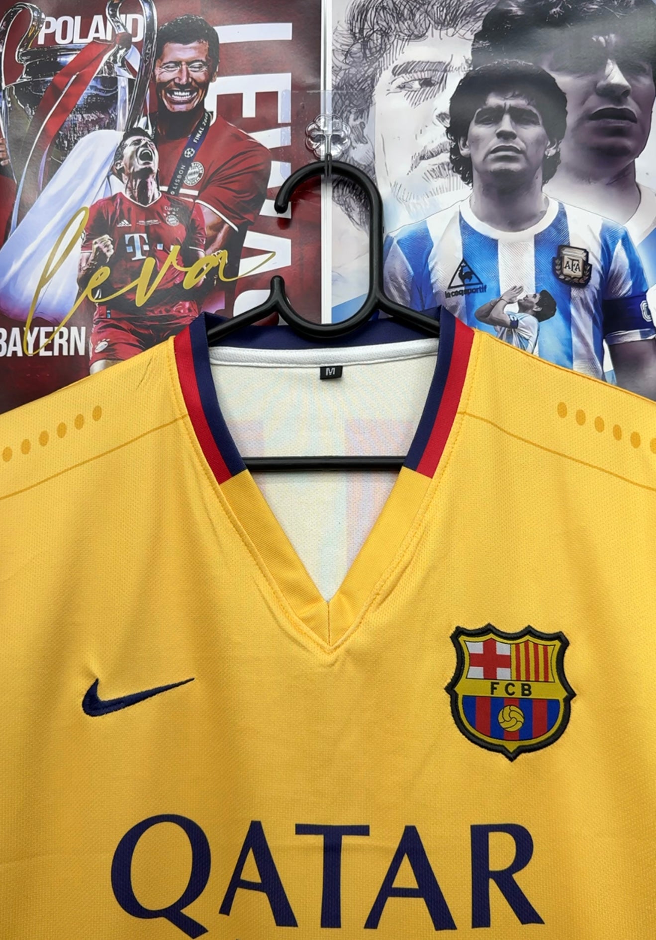 NEYMAR BARCA 15-16 AWAY KIT