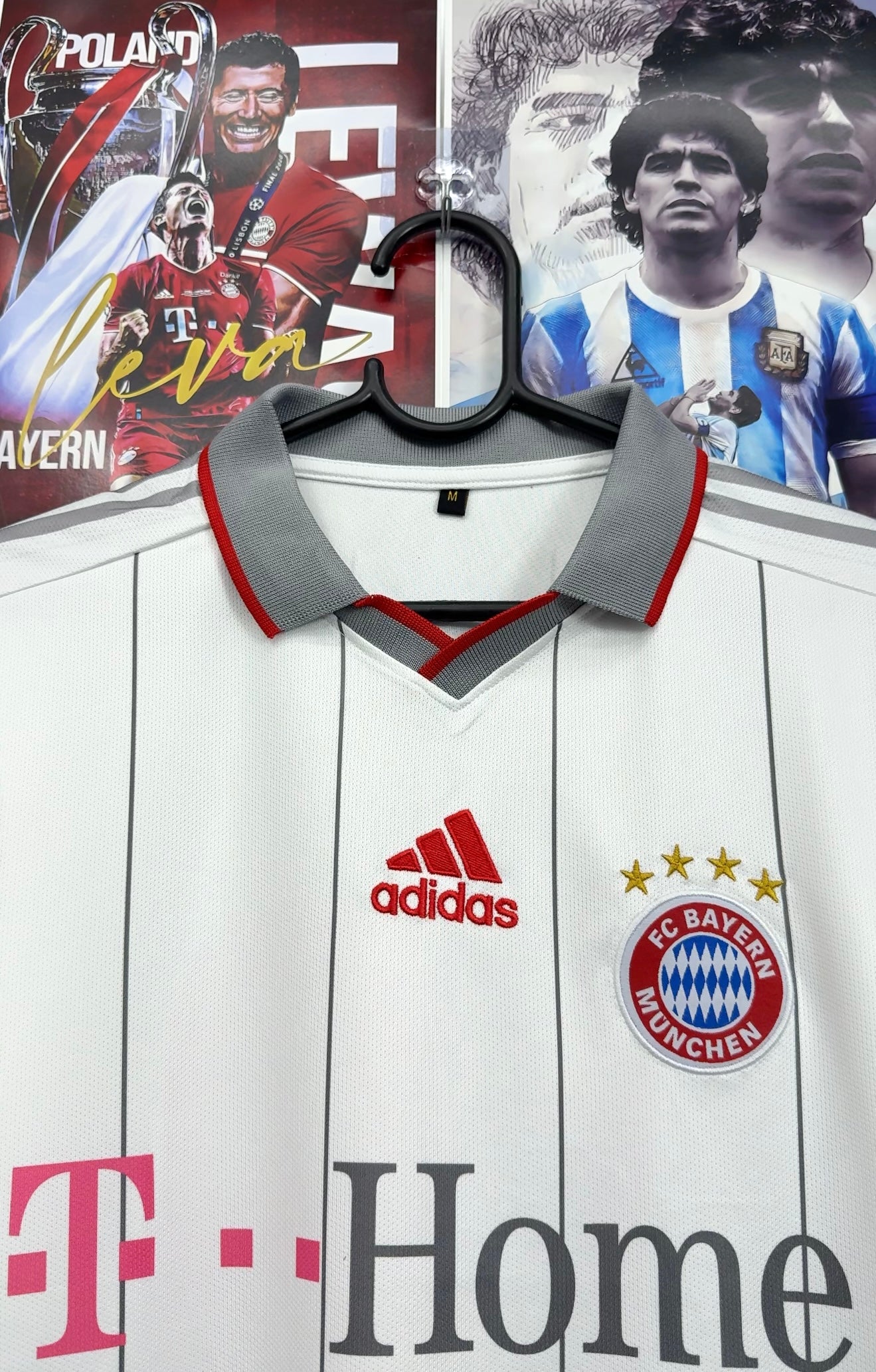 ROBBEN BAYERN 09-10 AWAY KIT