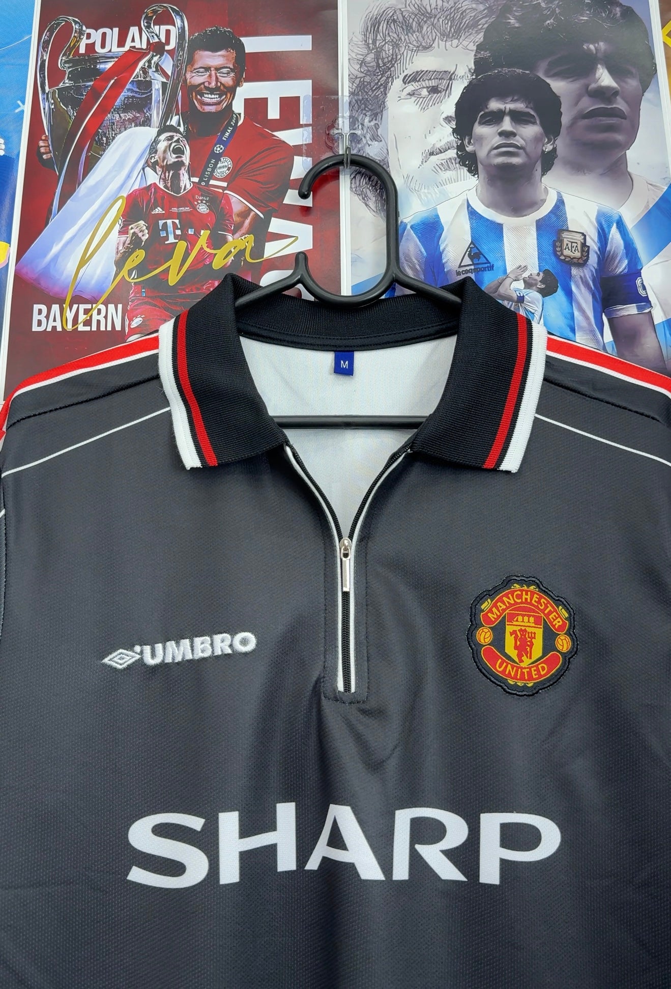 BECKHAM MAN UNITED 98-99 BLACK KIT