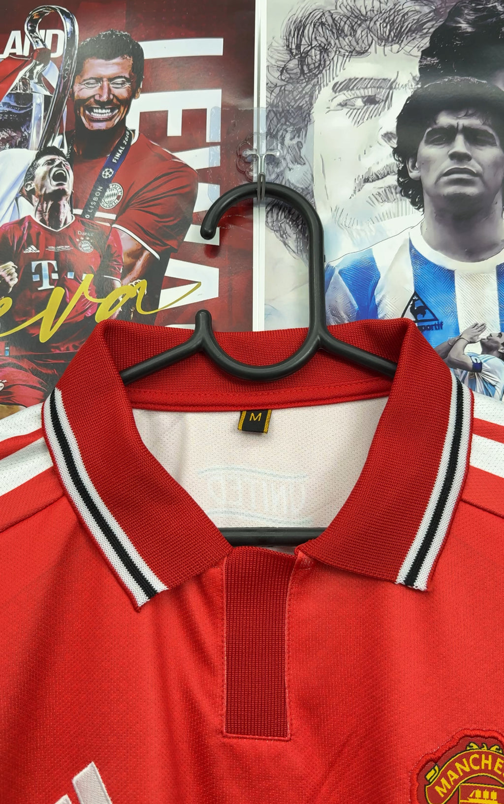 MAN UNITED 26-27 HOME KIT (NO NAME)