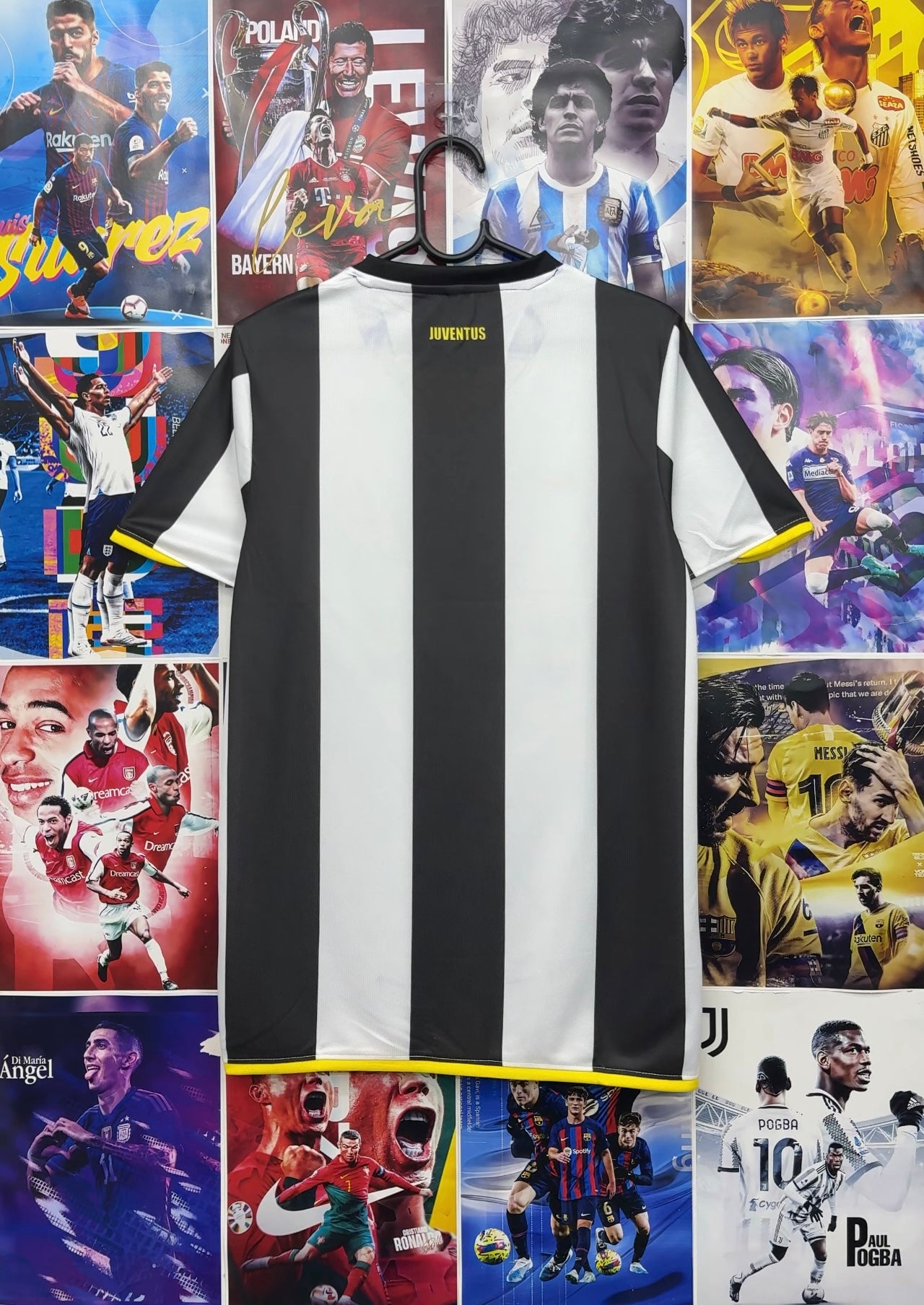 JUVENTUS 08-09 HOME KIT (NO NAME)