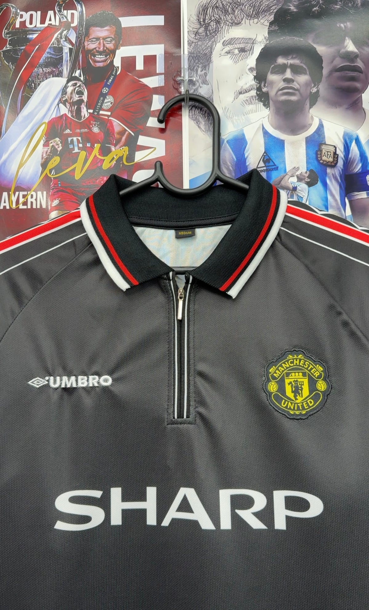 BECKHAM MAN UNITED 98-99 BLACK FULL SLEEVE KIT