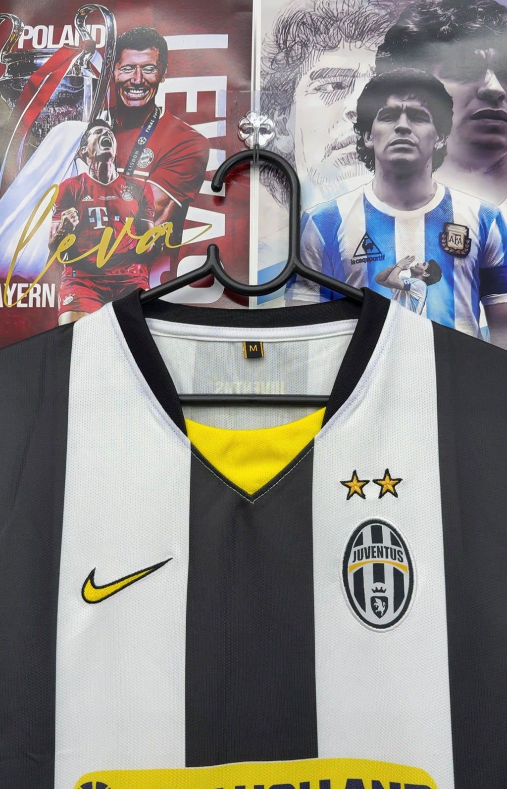 JUVENTUS 08-09 HOME KIT (NO NAME)