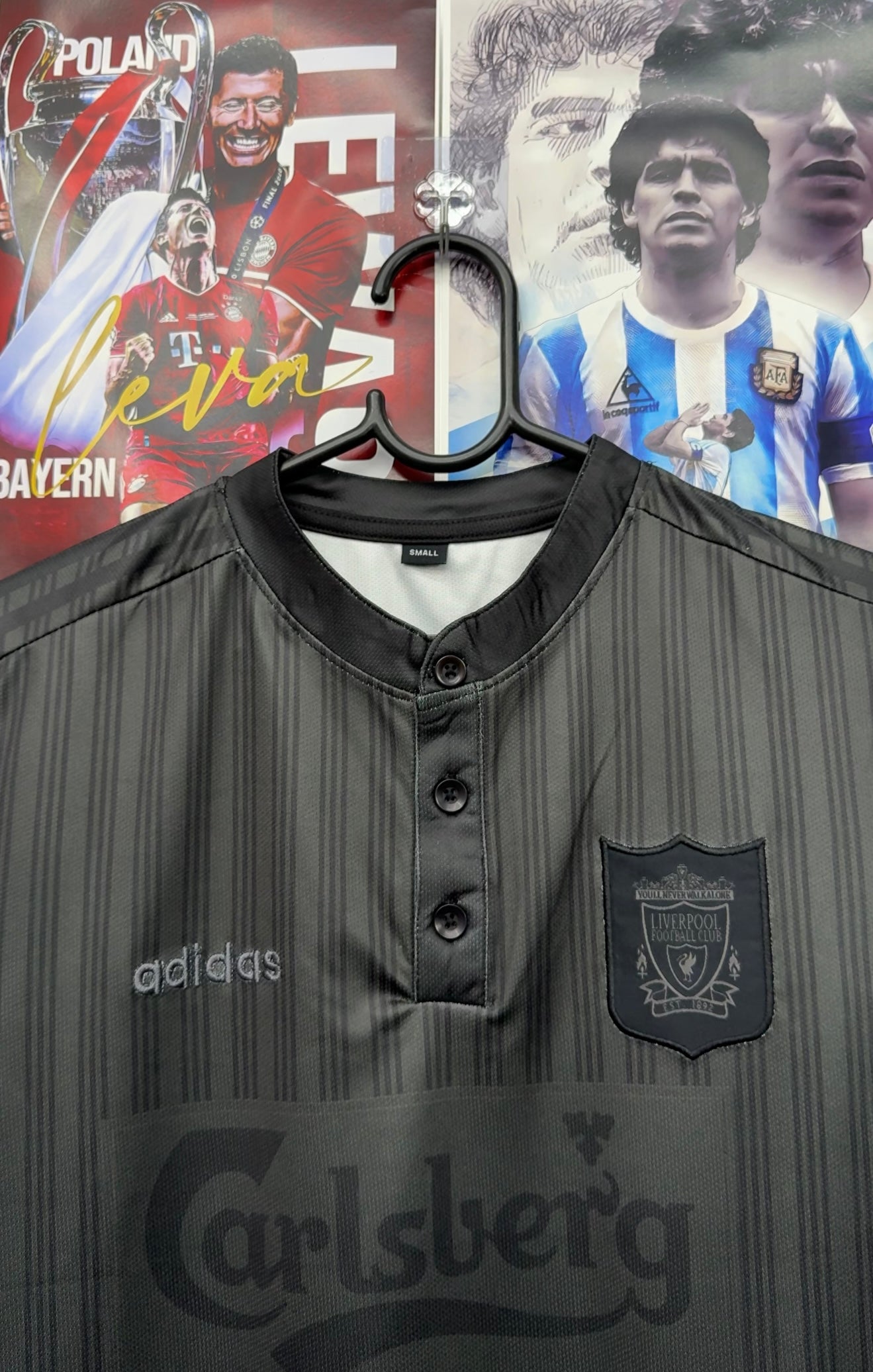 LIVERPOOL 95 BLACK SPECIAL EDITION KIT