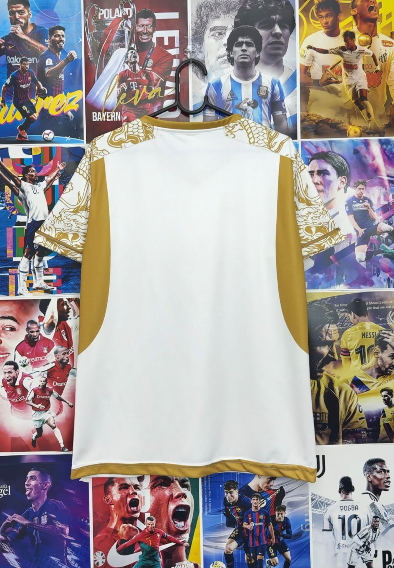 REAL MADRID GOLDEN SPECIAL EDITION KIT